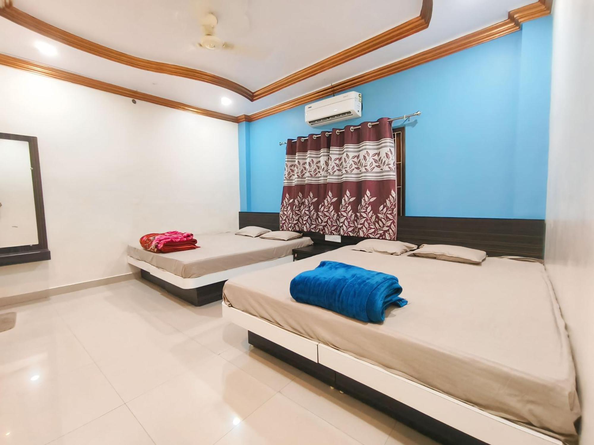 Shree Trilokeshwar Guesthouse ウッジャイン エクステリア 写真
