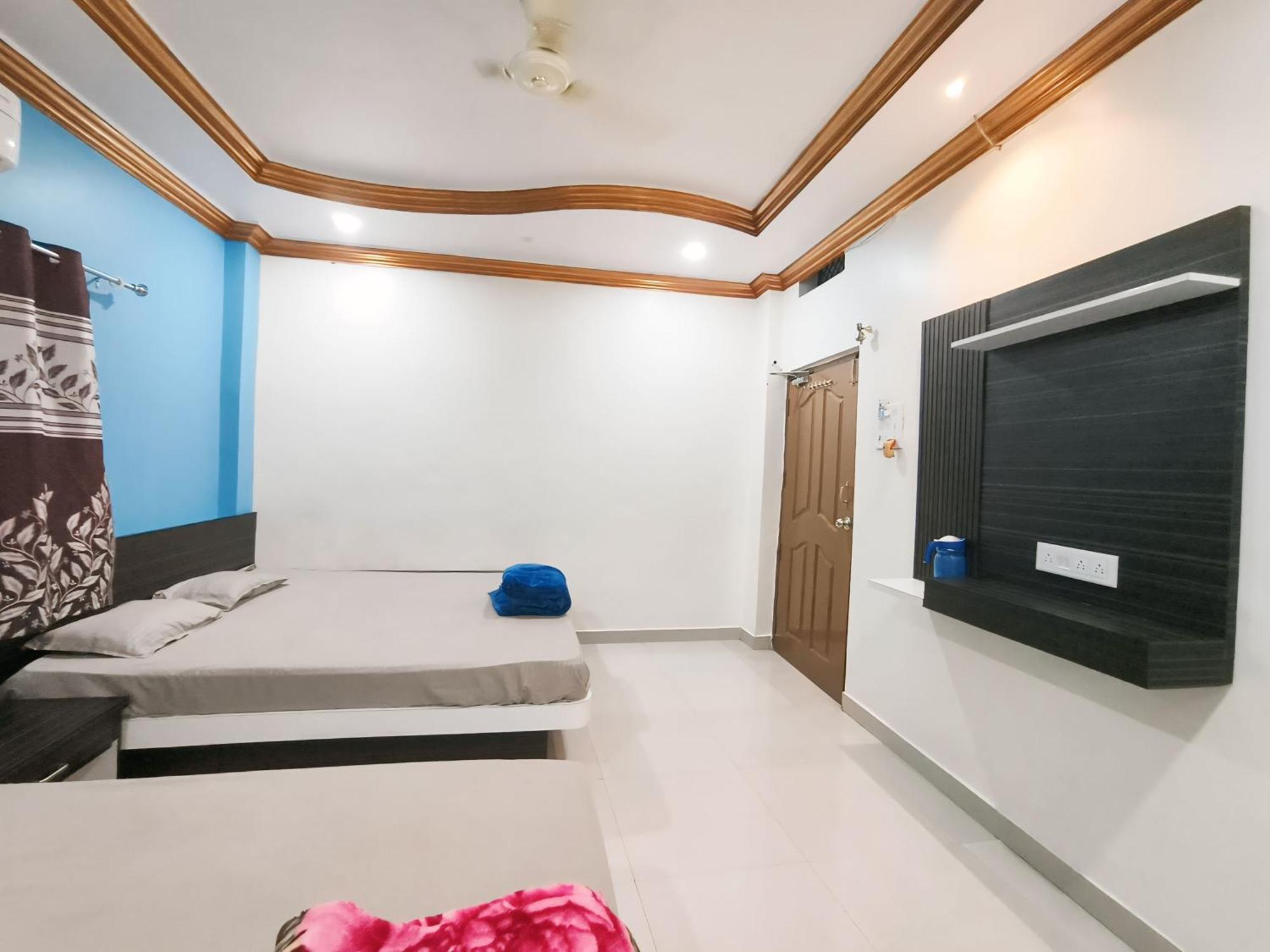 Shree Trilokeshwar Guesthouse ウッジャイン エクステリア 写真